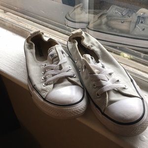 Converse shoes size 8.5